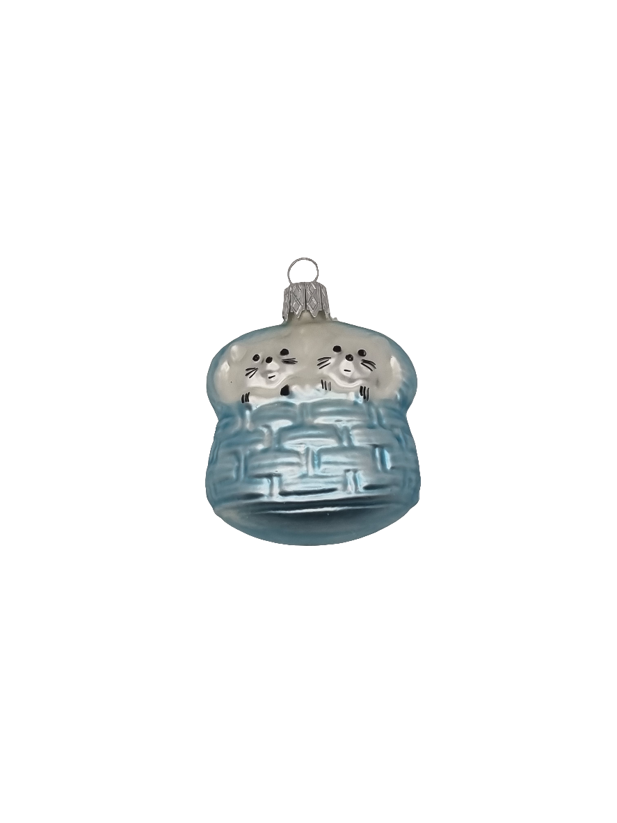 European Glass Christmas ornament of a Cats| Kittens in basket (D)