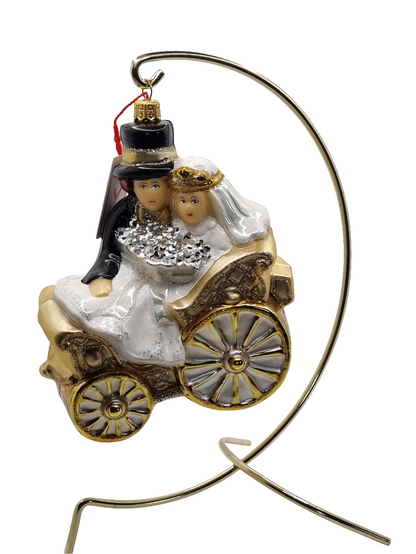 Bridal Couple In Wedding Carriage (Z)